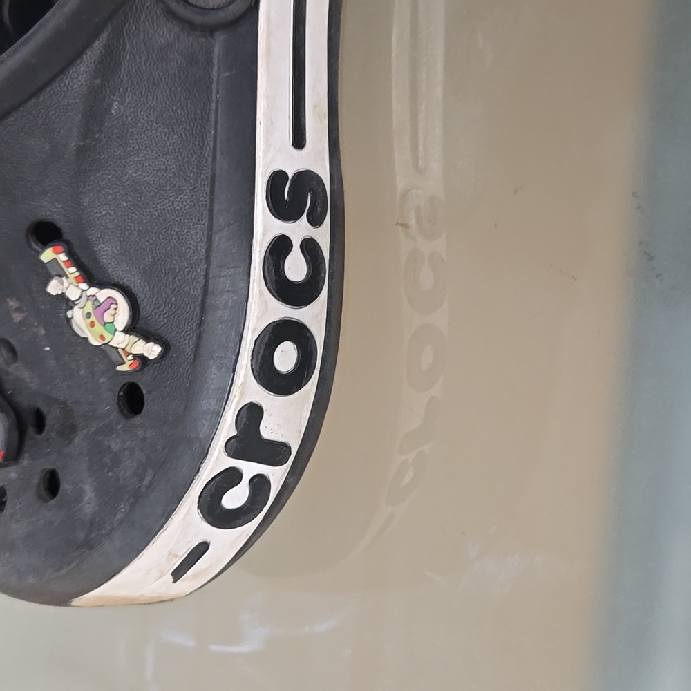 Crocs - Picture 8 of 13